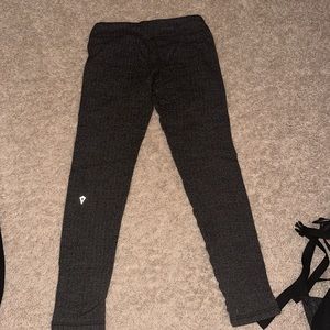 Girls Ivivva leggings
